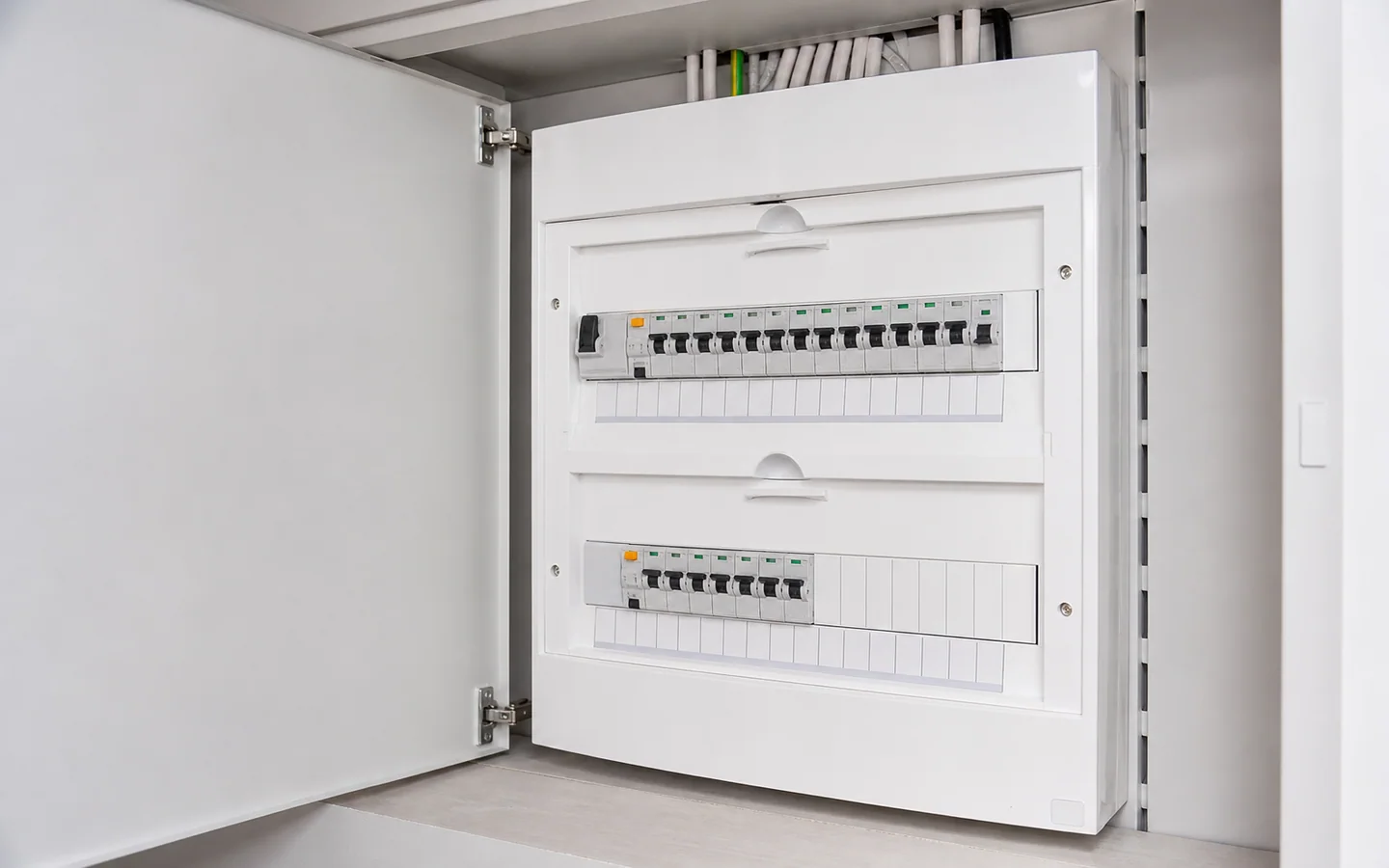 Switchboard Upgrades in Melbourne by Ezy Current